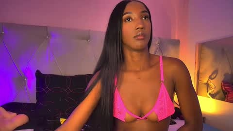 Fiorela Lenin  online show from September 2025 06:07:01 PM