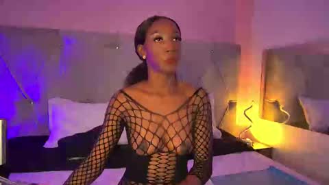 Fiorela Lenin  online show from September 2025 04:18:02 PM