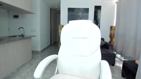 Snapshot of fiorellasantamaria chatting on March 2025 10:07:02 PM fiore   online show from March 2025 10:07:02 PM