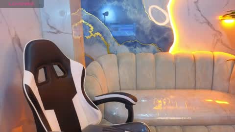 Online 800 to 1400 online show from April 2026 12:33:01 PM