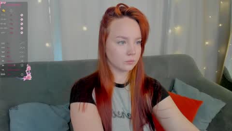 Snapshot of fire_emily chatting on April 2026 01:14:01 AM fire_emily online show from April 2026 01:14:01 AM