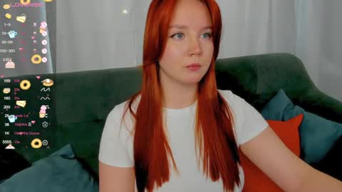 Snapshot of fire_emily chatting on April 2026 01:32:01 AM fire_emily online show from April 2026 01:32:01 AM