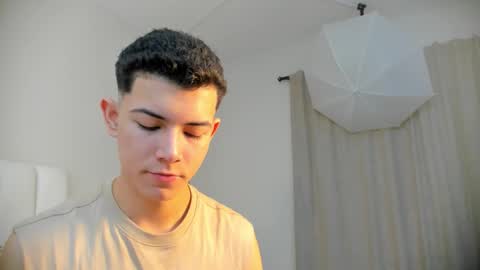 Nicolas online show from November 2025 01:26:02 PM