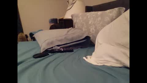 Snapshot of fitbit90 chatting on April 2026 09:34:01 PM FitBit online show from April 2026 09:34:01 PM