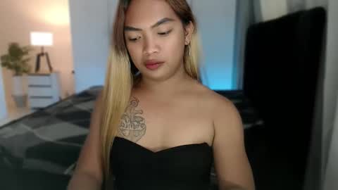 Snapshot of fitfemme_anna chatting on March 2026 06:07:02 AM fitfemme_anna online show from March 2026 06:07:02 AM