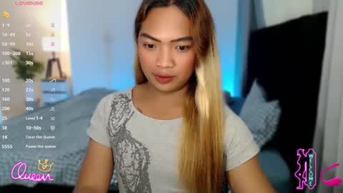 Snapshot of fitfemme_anna chatting on March 2026 06:17:01 AM fitfemme_anna online show from March 2026 06:17:01 AM