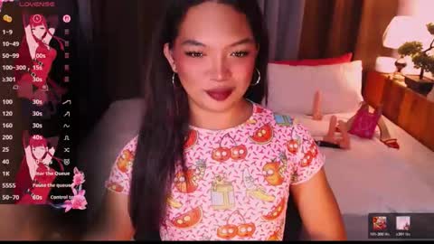 Snapshot of fitfemme_anna chatting on May 2026 06:11:01 AM fitfemme_anna online show from May 2026 06:11:01 AM