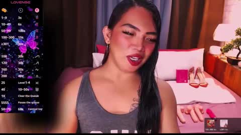Snapshot of fitfemme_anna chatting on May 2026 10:45:01 AM fitfemme_anna online show from May 2026 10:45:01 AM