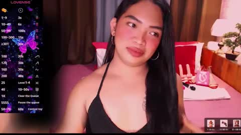 Snapshot of fitfemme_anna chatting on June 2026 05:13:02 AM fitfemme_anna online show from June 2026 05:13:02 AM