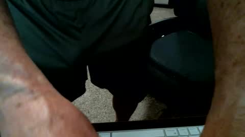 Snapshot of fitguy40 chatting on April 2026 03:55:01 AM fitguy40 online show from April 2026 03:55:01 AM