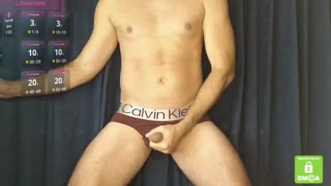 fitguy_84 online show from March 2026 11:04:02 PM