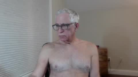 Snapshot of fitman999 chatting on April 2026 12:55:01 AM Jon online show from April 2026 12:55:01 AM