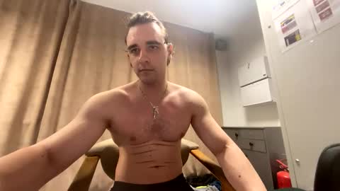 Snapshot of fitnessboyteam chatting on May 2026 12:45:01 PM FitnessBoyTeam online show from May 2026 12:45:01 PM