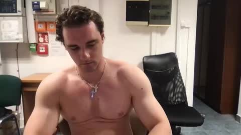 Snapshot of fitnessboyteam chatting on June 2026 07:50:01 PM FitnessBoyTeam online show from June 2026 07:50:01 PM
