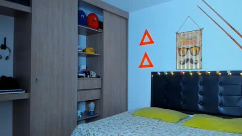 Elias Valencia online show from January 2025 04:44:01 PM