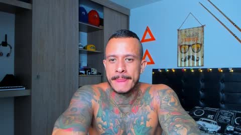 Elias Valencia online show from January 2025 12:45:02 PM