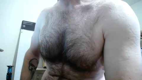 Snapshot of fitshow75 chatting on September 2025 11:34:02 AM Links in Bio below online show from September 2025 11:34:02 AM