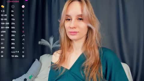 Kira online show from February 2026 02:42:01 AM