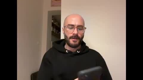 Snapshot of fla85 chatting on February 2025 12:10:02 AM Fla is short for Flavio online show from February 2025 12:10:02 AM