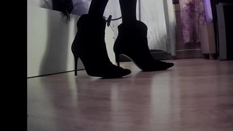 flakoyflaki online show from October 2025 09:26:02 PM