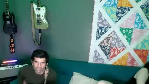 Snapshot of flanneldong chatting on November 2025 06:12:02 AM Flannel Dong online show from November 2025 06:12:02 AM