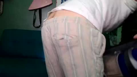 Snapshot of flanneldong chatting on November 2025 06:57:02 AM Flannel Dong online show from November 2025 06:57:02 AM