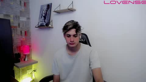 Snapshot of flaquito___ chatting on April 2026 08:35:02 PM Flaquito online show from April 2026 08:35:02 PM