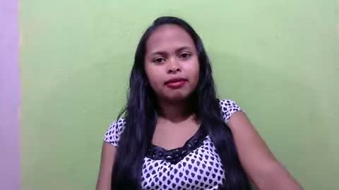 Snapshot of fleurtess_xx chatting on April 2026 04:02:02 AM Claire online show from April 2026 04:02:02 AM