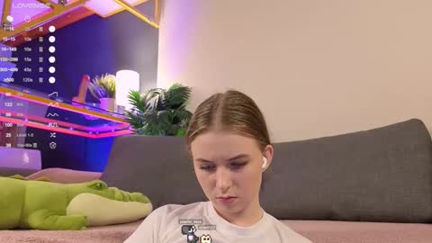 Snapshot of flexi_pixie chatting on September 2025 02:11:02 PM Leia online show from September 2025 02:11:02 PM