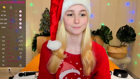 Snapshot of fleximona chatting on December 2024 09:43:02 AM FlexiMona online show from December 2024 09:43:02 AM