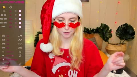 Snapshot of fleximona chatting on December 2024 12:49:01 PM FlexiMona online show from December 2024 12:49:01 PM