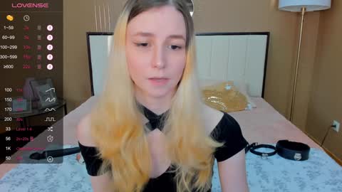 Snapshot of fleximona chatting on January 2025 09:33:02 AM FlexiMona online show from January 2025 09:33:02 AM