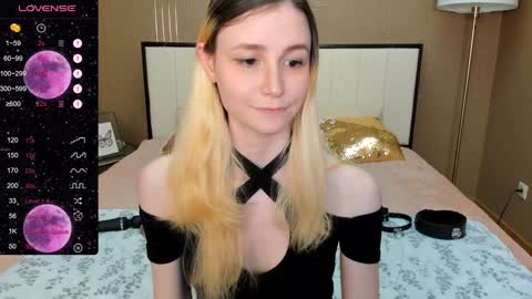 Snapshot of fleximona chatting on February 2025 01:09:02 PM FlexiMona online show from February 2025 01:09:02 PM