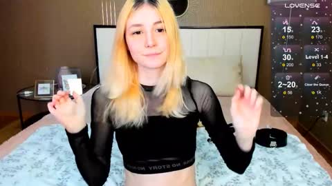 Snapshot of fleximona chatting on October 2025 09:17:01 AM FlexiMona online show from October 2025 09:17:01 AM