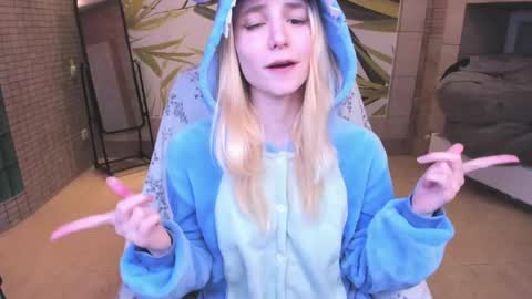 Snapshot of fleximona chatting on March 2026 09:12:01 PM FlexiMona online show from March 2026 09:12:01 PM