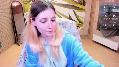 Snapshot of fleximona chatting on April 2026 09:58:01 AM FlexiMona online show from April 2026 09:58:01 AM