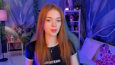 Snapshot of flexyfoxy chatting on October 2025 06:54:02 AM Flexyfoxy online show from October 2025 06:54:02 AM