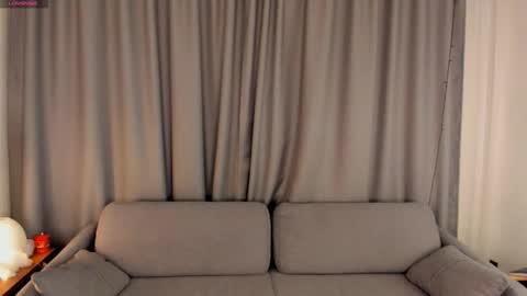 Doloras online show from February 2026 09:11:02 PM