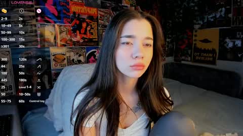 Emely  online show from March 2025 09:08:02 PM