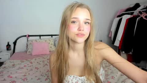 Mona online show from April 2026 02:00:02 PM