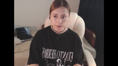 flor3citarockera online show from February 2026 01:32:02 PM