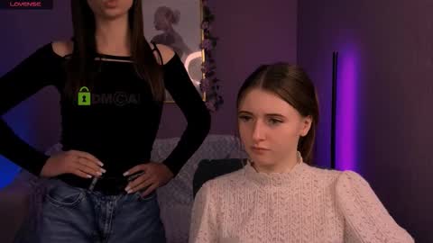 Snapshot of flora_ri chatting on December 2025 09:29:02 AM just ask me online show from December 2025 09:29:02 AM