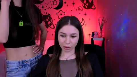 Snapshot of flora_ri chatting on April 2026 09:26:02 AM just ask me online show from April 2026 09:26:02 AM