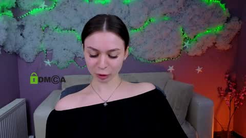 Snapshot of flora_ri chatting on April 2026 09:23:01 AM just ask me online show from April 2026 09:23:01 AM