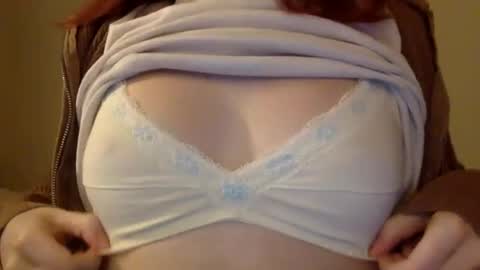 Snapshot of floraexploration chatting on February 2025 05:26:02 PM floraexploration online show from February 2025 05:26:02 PM