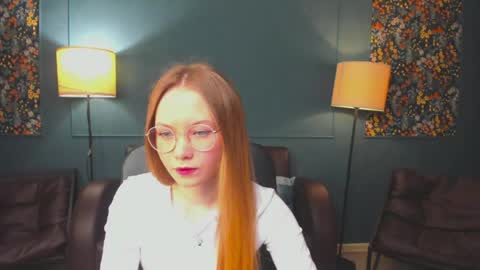 Snapshot of floralarsson chatting on May 2026 10:00:01 AM hey there guys im Flora no not the one from WInx. But I love magical stuff and especially I love nature. I dont know I thin online show from May 2026 10:00:01 AM