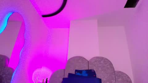 Flordecayena  online show from July 2026 03:11:02 AM