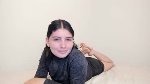 Snapshot of flordejamaica chatting on September 2025 01:53:01 AM Tell me My Love online show from September 2025 01:53:01 AM