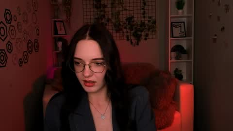 Snapshot of florence_barker chatting on May 2026 12:56:02 PM florence_barker online show from May 2026 12:56:02 PM