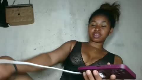 florencia011 online show from November 2025 11:10:01 AM